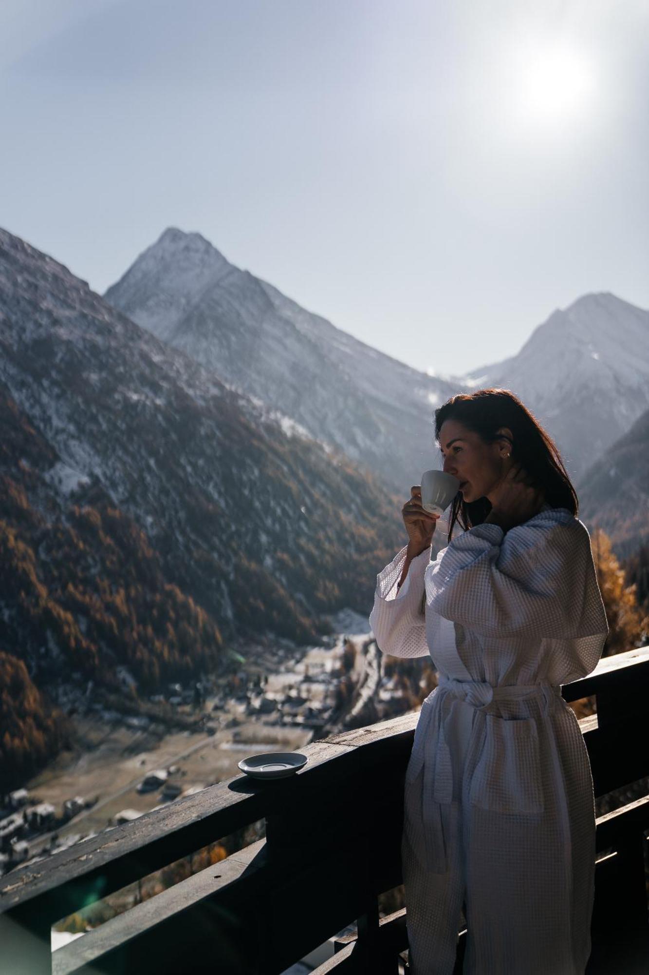 Waldhotel Fletschhorn Panoramic Retreat In Saas Fee المظهر الخارجي الصورة
